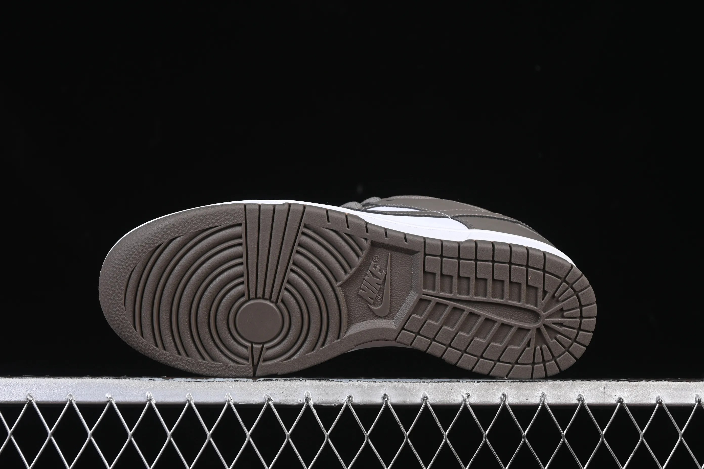 All Categories Nk SB Dunk Series Nk SB Dunk Low Low-top sneakers Nike Dunk Low "Cave Stone" Rock Gray Low-top casual sneakers HF5441-111